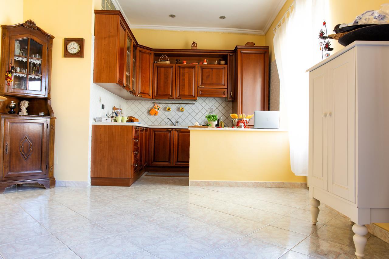 B&B Casa Fusco Fondi Ngoại thất bức ảnh