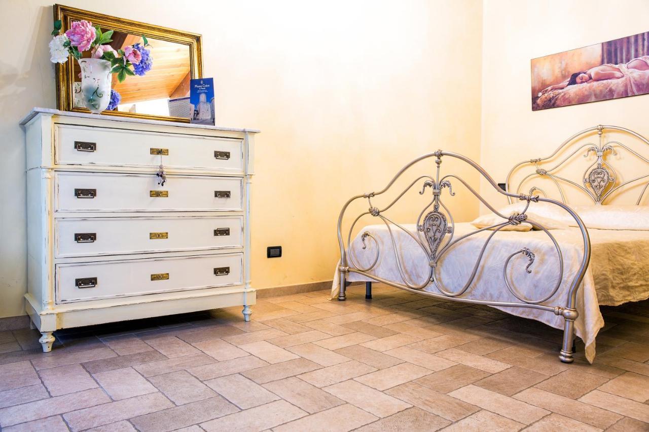 B&B Casa Fusco Fondi Ngoại thất bức ảnh