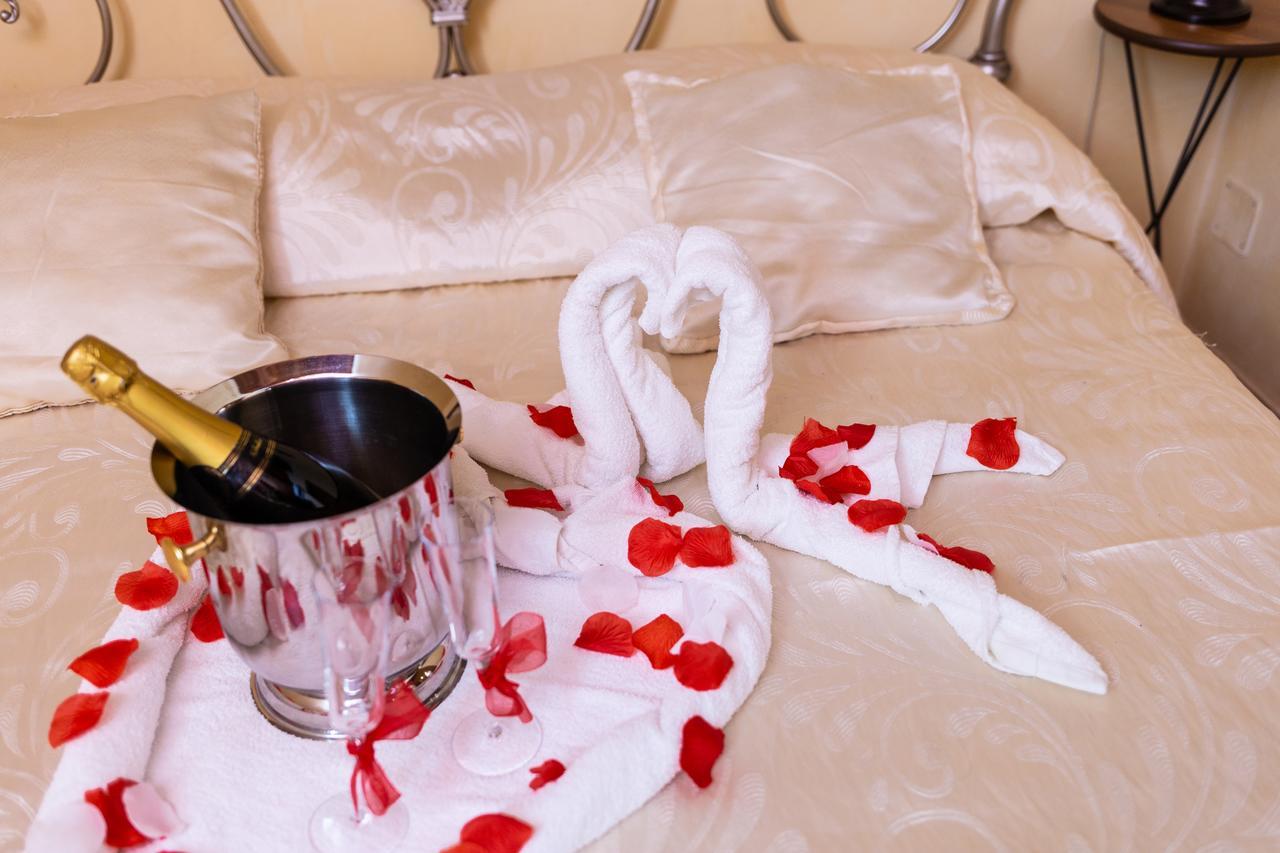 B&B Casa Fusco Fondi Ngoại thất bức ảnh